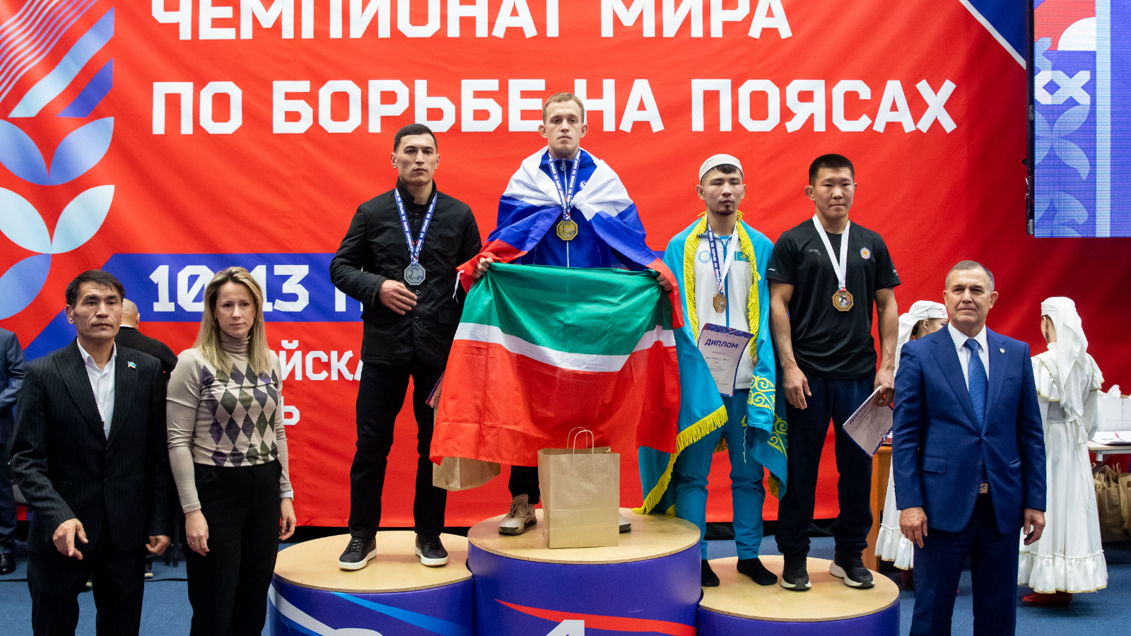 Борцы из Татарстана завоевали 11 медалей Чемпионата Мира