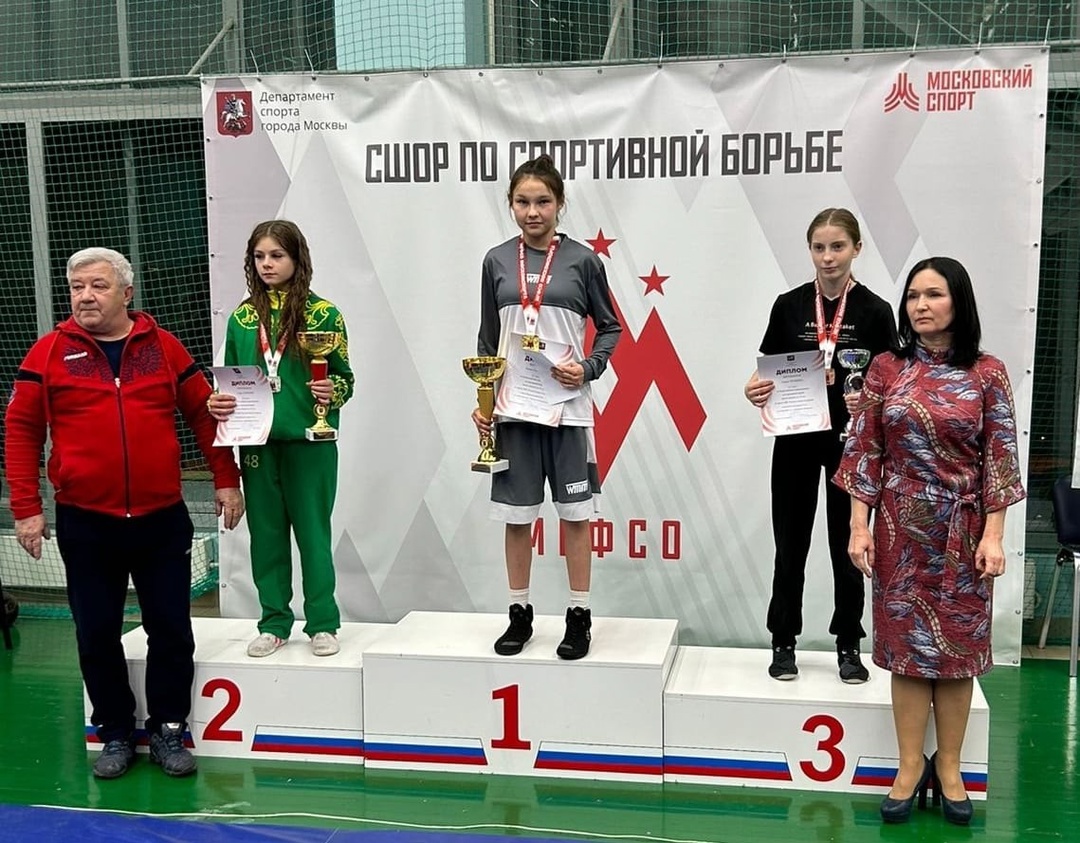 Спортсменки из Татарстана - победители ВС по борьбе