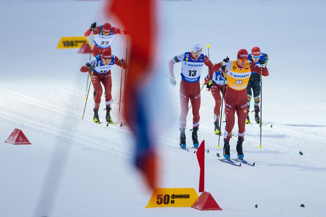 Ардашев и Большунов на пьедестале Чемпионата России