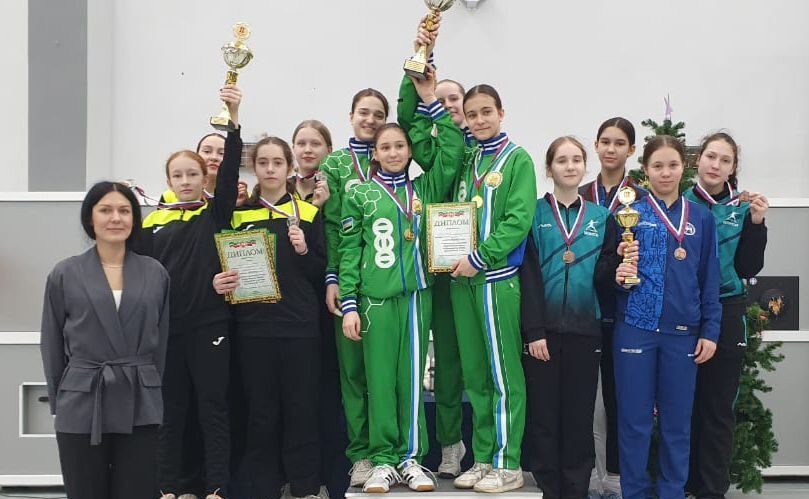 Рапиристки из Татарстана на пьедестале