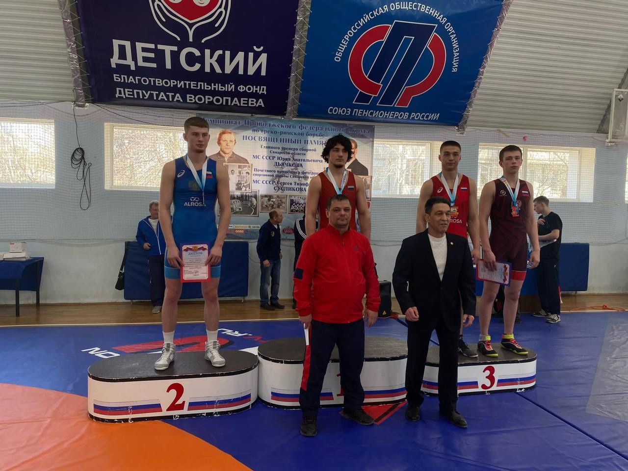 Борцы из Татарстана на высоте