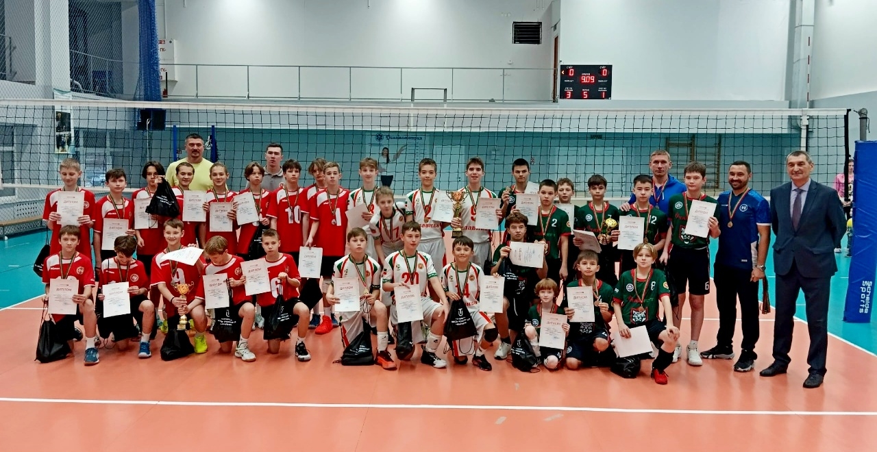 Волейболисты "Юности" вновь на первом
