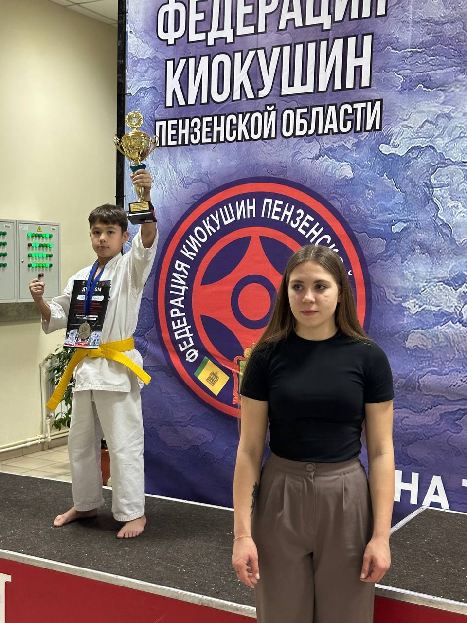 Один за всех Один за всех