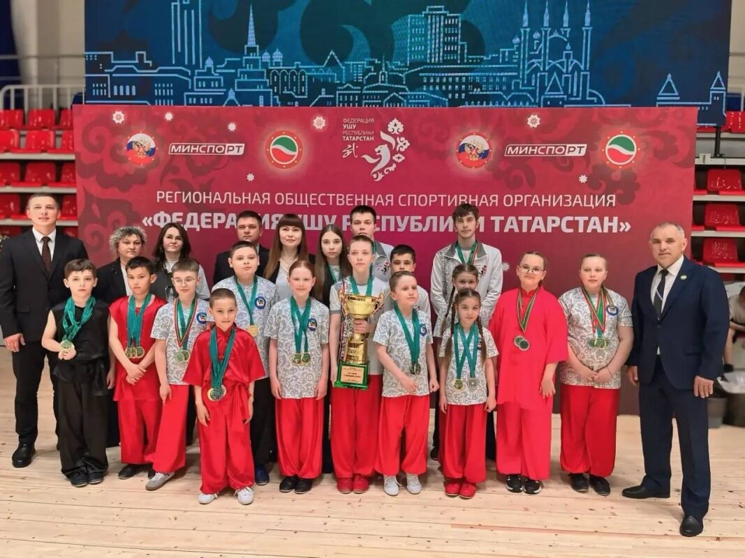 "Золотая панда" - звезды кунг-фу